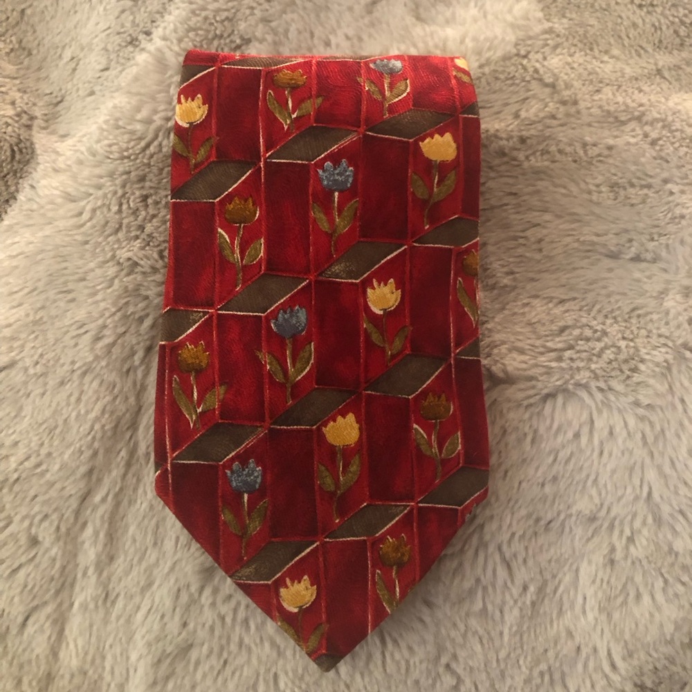 Tom James  Red Floral Geometric Silk Tie - Classic Pattern